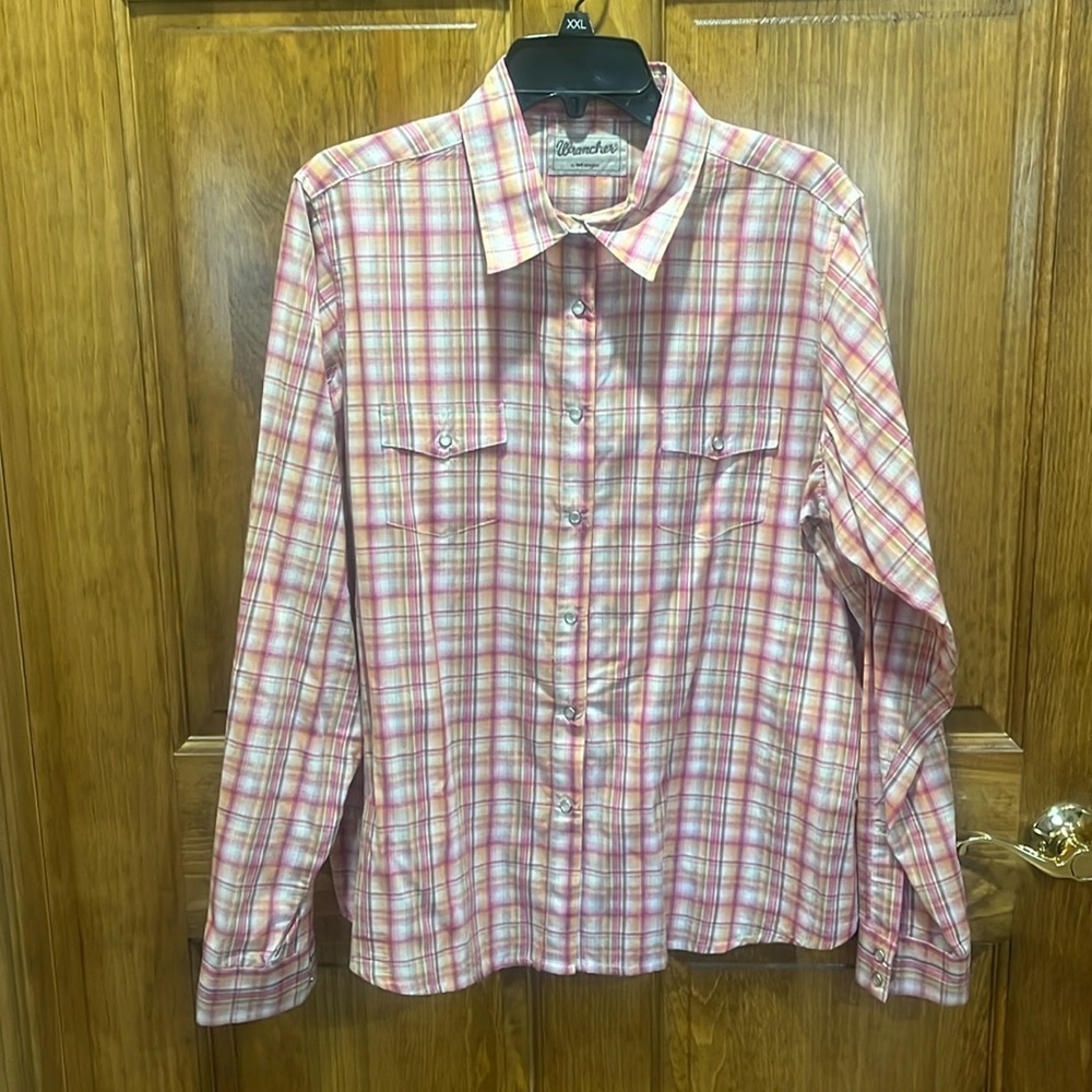 Wrangler plaid Button up XXL